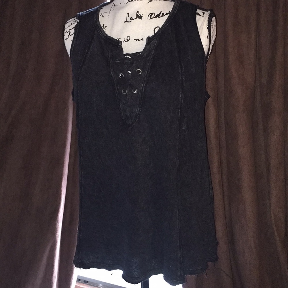 Frayed look tank